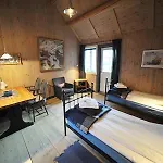 Apartahotel Rorbuer - By Classic Norway 4*