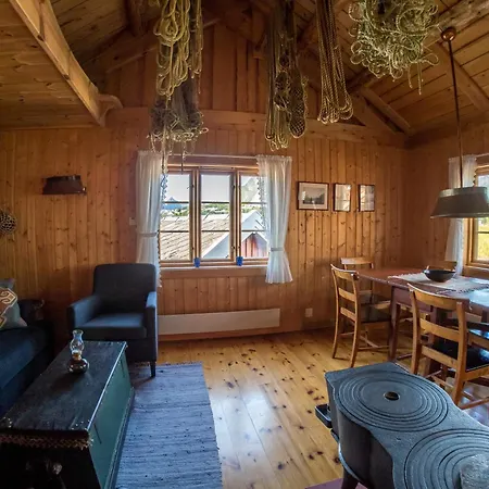 Rorbuer - By Classic Norway Apart Otel 3*