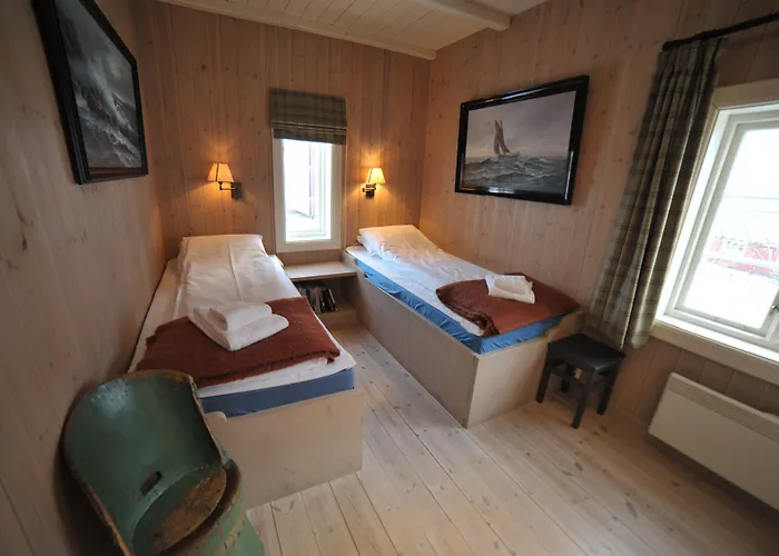 Apart-hotel Rorbuer - By Classic Norway 4*