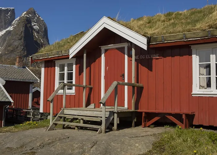 Rorbuer - By Classic Norway 4* Reine