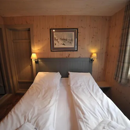 Aparthotel Rorbuer - By Classic Norway 4*