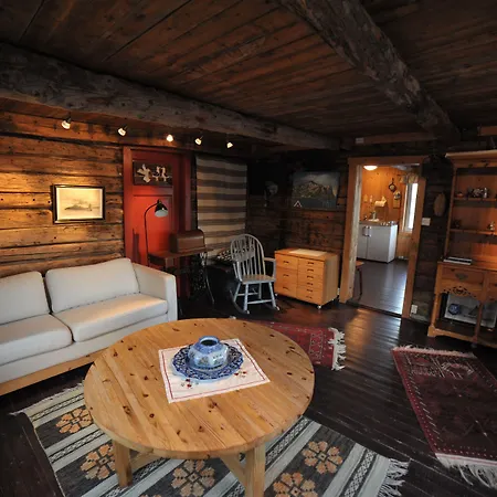 Aparthotel Rorbuer - By Classic Norway Reine
